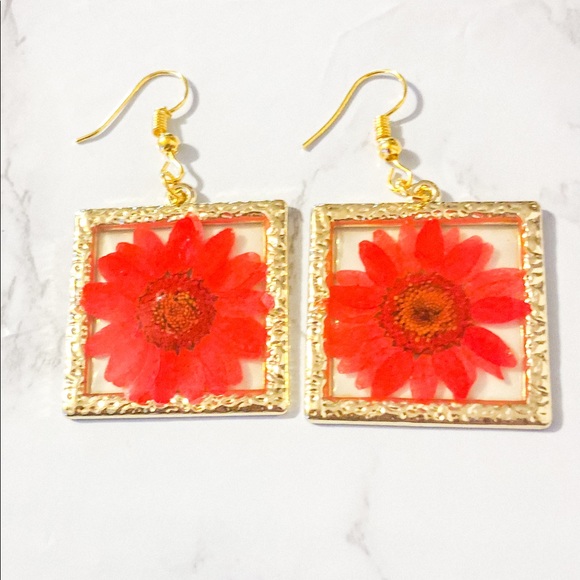 Red Pressed Flower Frame Dangle Earrings